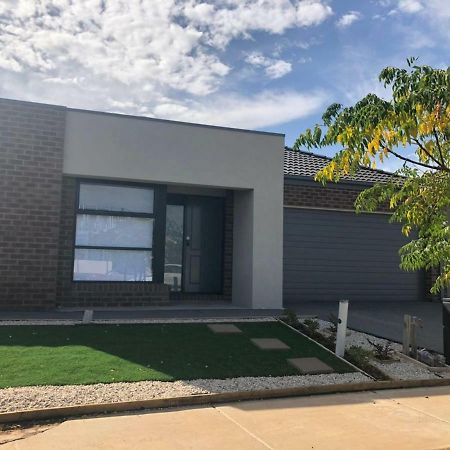 Apple House Tarneit North 아파트 외부 사진