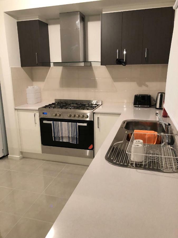 Apple House Tarneit North 아파트 외부 사진
